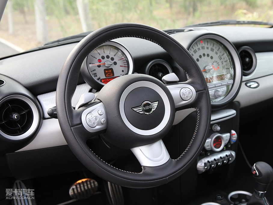 2009MINI S 50 CAMDEN