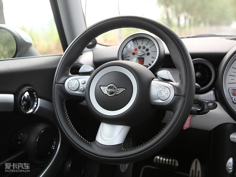 2009MINI S 50 CAMDEN