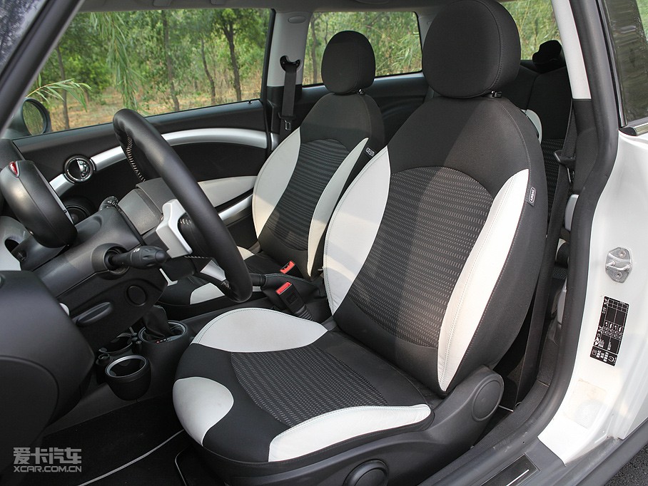 2009MINI S 50 CAMDEN