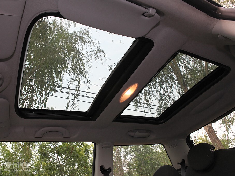 2009MINI S 50 CAMDEN