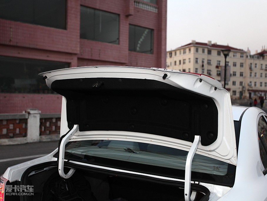 2011丣 1.6L քӺA