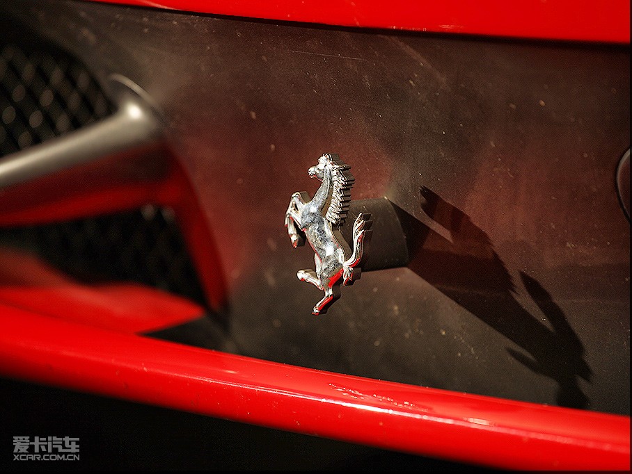 2010458 4.5L Italia