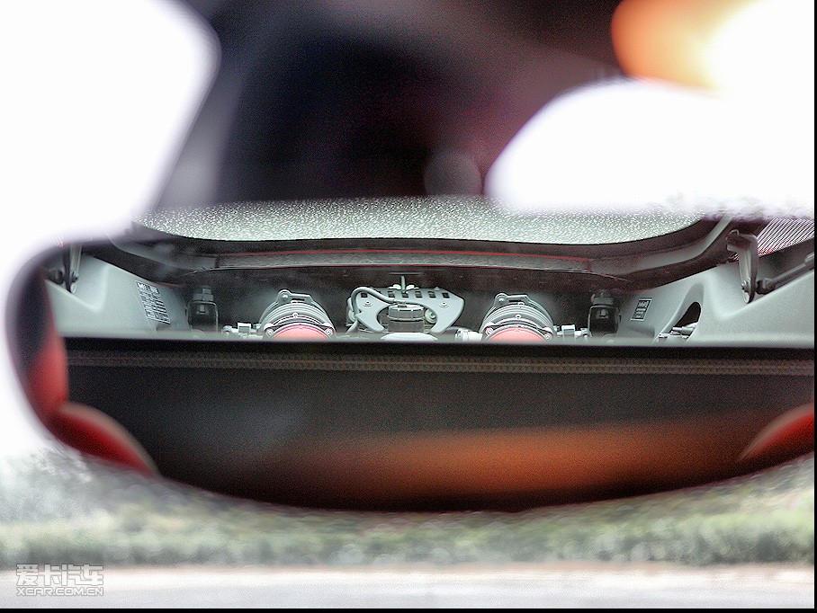 2010458 4.5L Italia