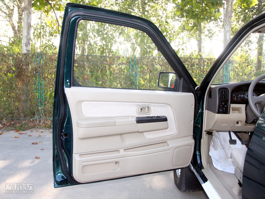 2010���J�U��ʽ܇(ch��) 2.5L ���(q��)��(bi��o)��(zh��n)��