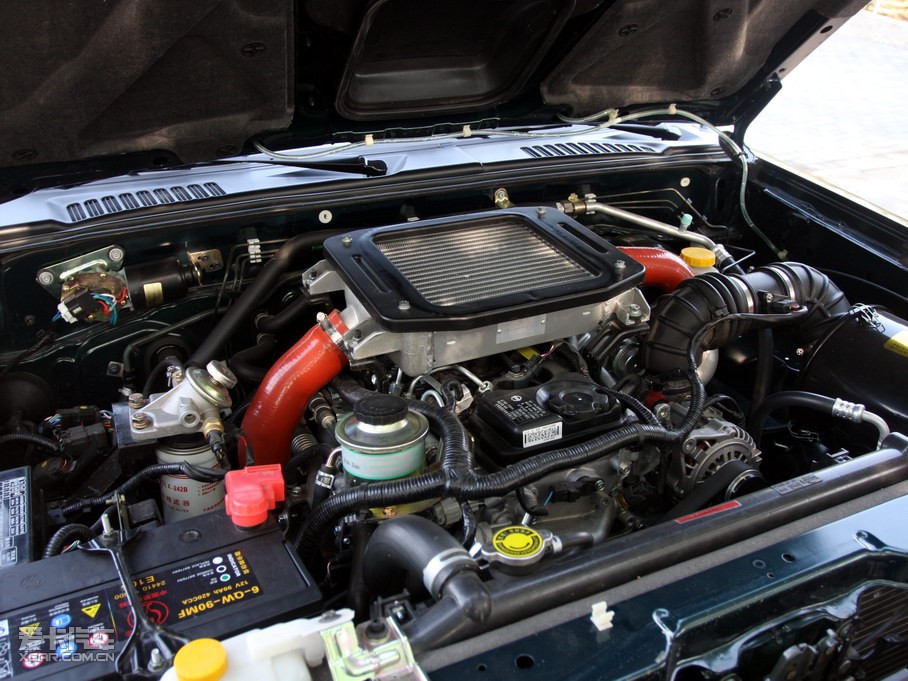 2010���J�U��ʽ܇ 2.5L ���˜ʰ�