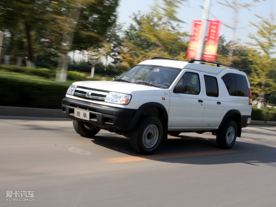 2010���J�U��ʽ܇ 2.5L ���˜ʰ�