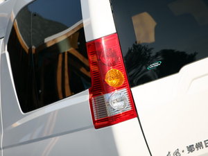 2010款2.5L 四驱标准版 细节外观