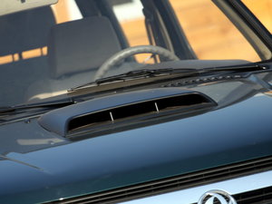 2010款2.5L 四驱标准版 细节外观