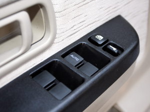 2010��2.5L ���˜ʰ� �п؅^