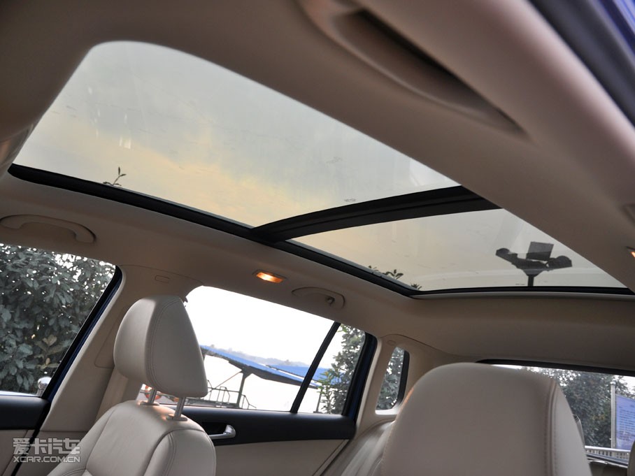 2010;^ 1.8TSI ԄݼӢ