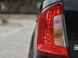 2011款3.5L 尊锐版 细节外观