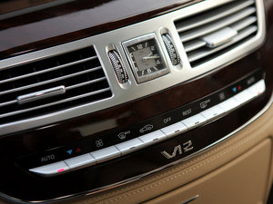 2010AMG S 65 п؅^(q)