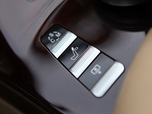 2010AMG S 65 п؅^(q)