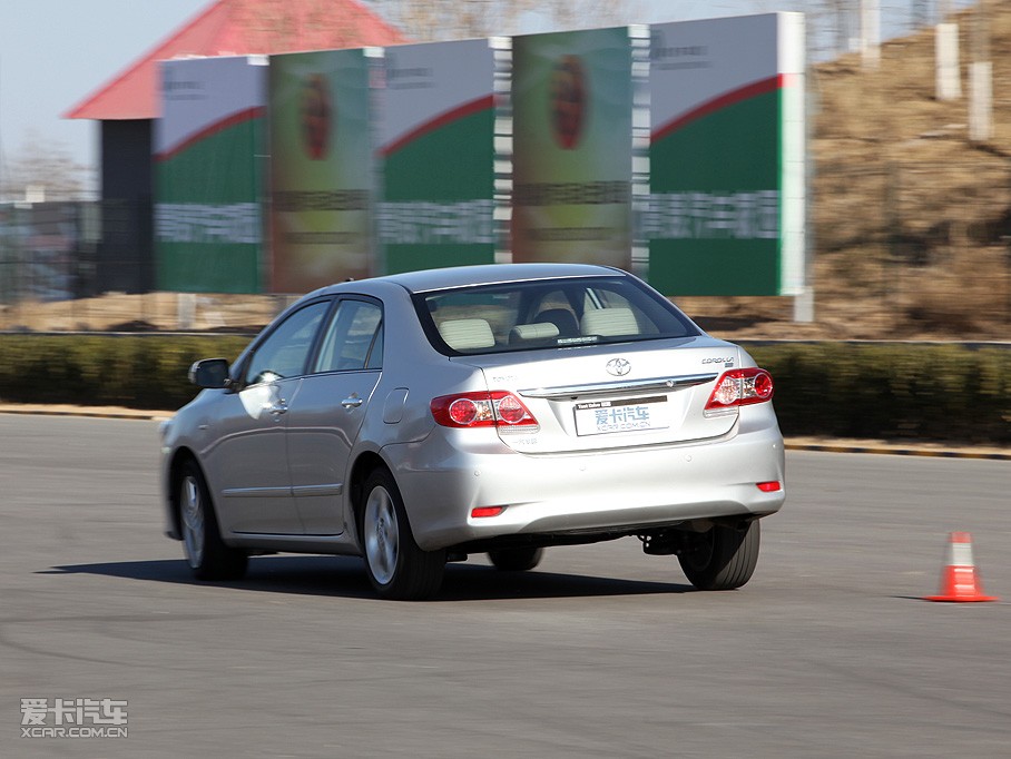 2011_ 1.8L GLX-i CVT