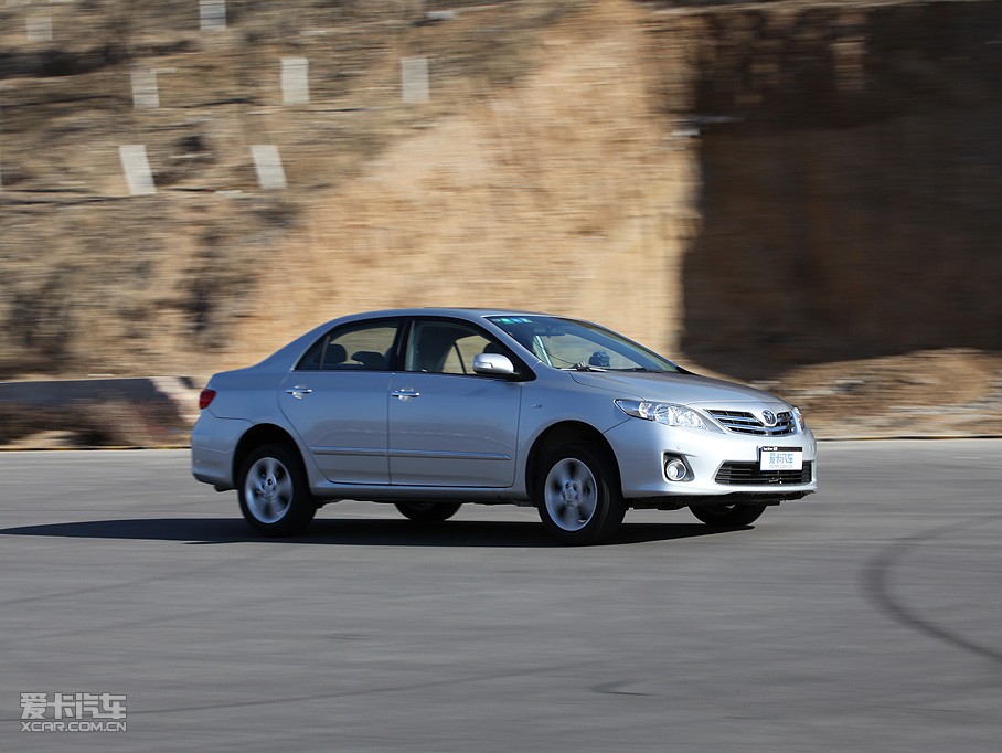 2011_ 1.8L GLX-i CVT