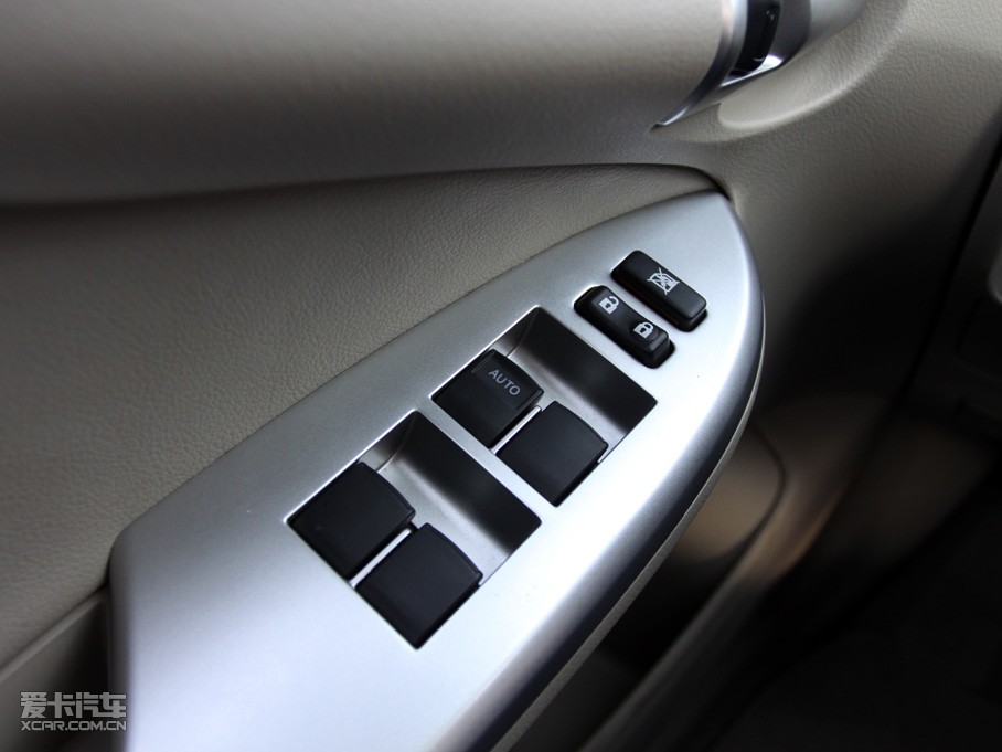 2011_ 1.8L GLX-i CVT(do)