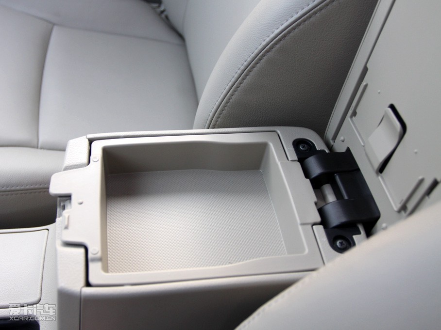 2011_ 1.8L GLX-i CVT(do)