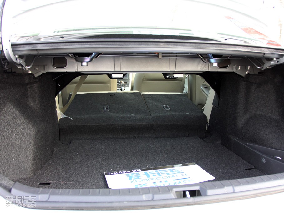 2011_ 1.8L GLX-i CVT(do)