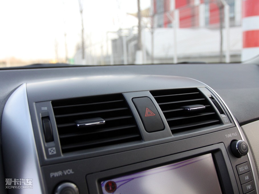 2011_ 1.8L GLX-i CVT(do)