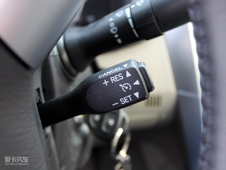 2011_ 1.8L GLX-i CVT(do)