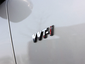 20111.8L GLX-i CVT ^