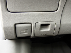 20111.8L GLX-i CVT п؅^