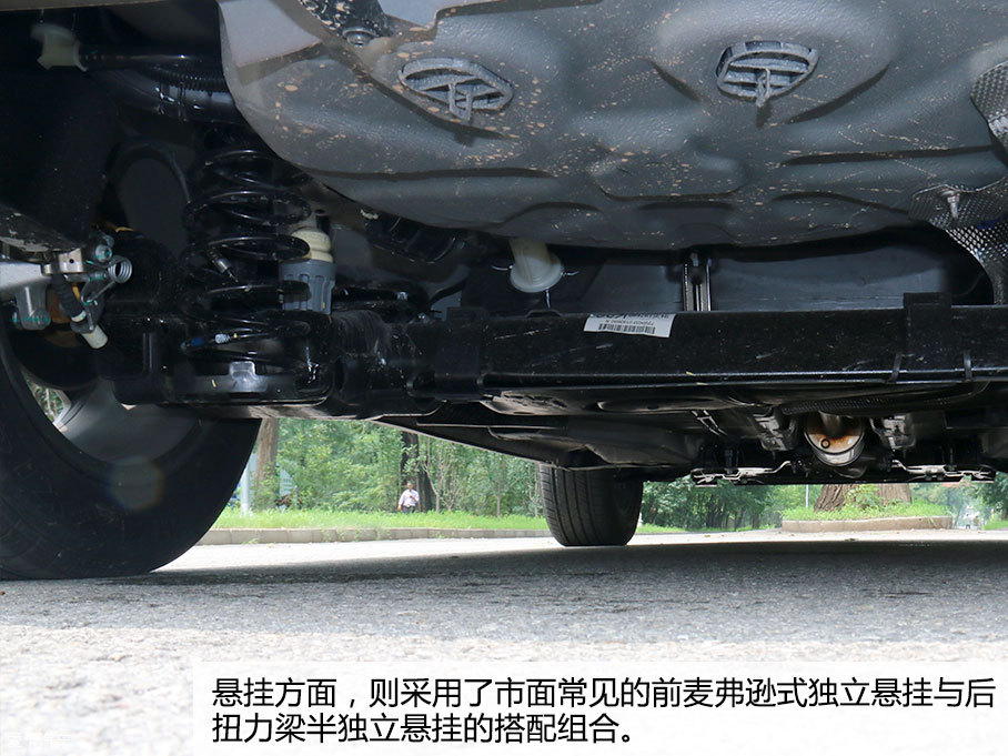 小排量弄潮儿 试驾东风标致2008 1.2THP