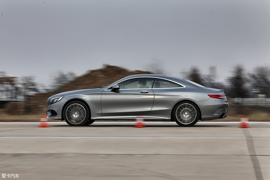 奔驰S500 Coupe