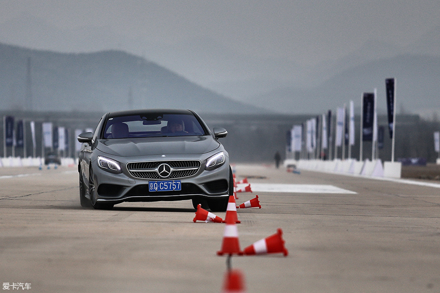 奔驰S500 Coupe