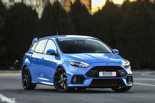 【图文】参与感爆棚 爱卡测福特福克斯RS赛道版_爱极客