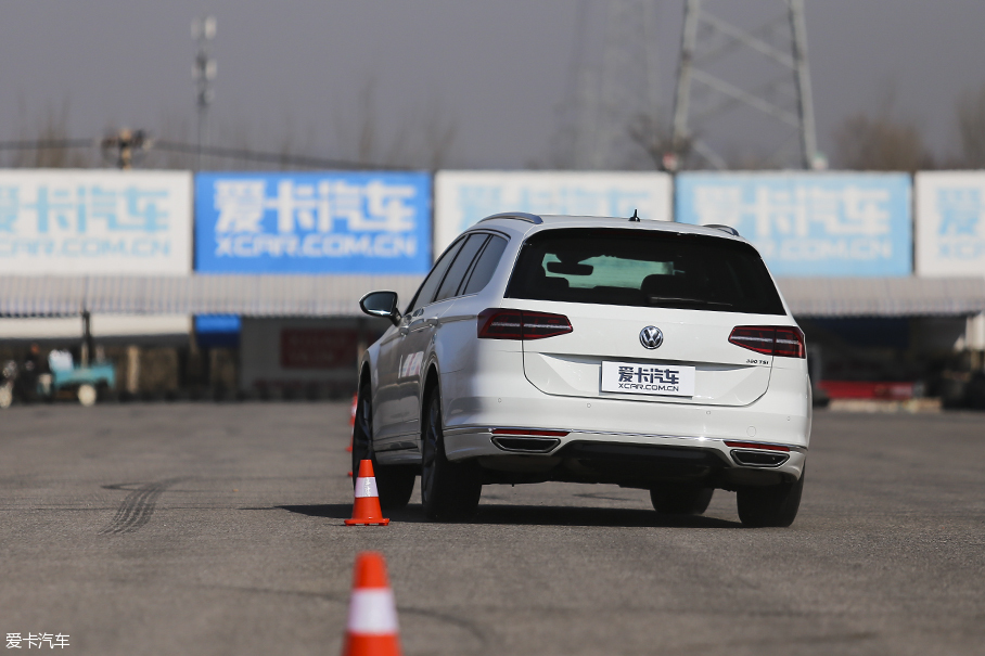 原汁原味 爱卡测试进口大众蔚揽380TSI
