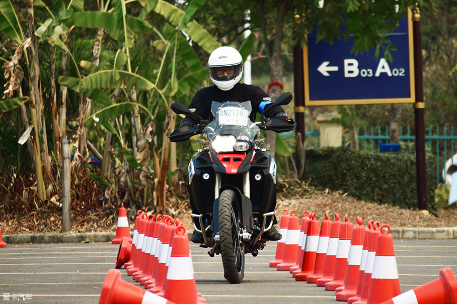 F800GS ADV；摩托车；宝马摩托车；越野