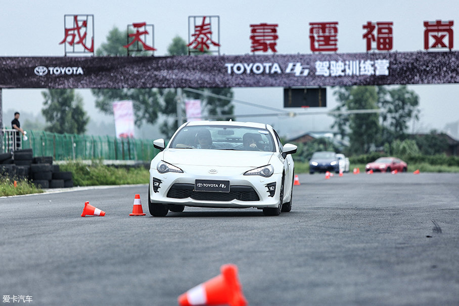 2017丰田86驾驶训练营