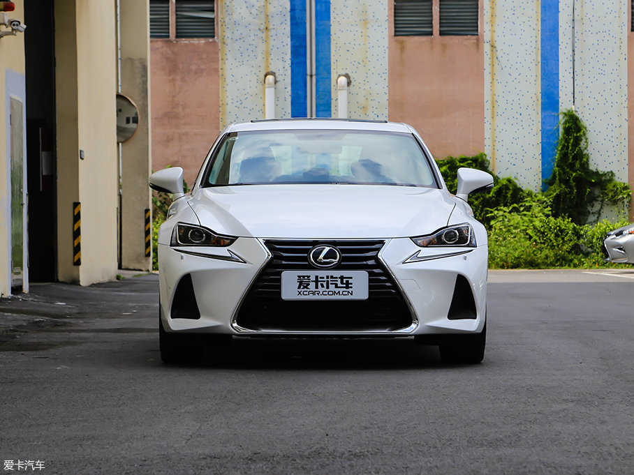 實拍雷克薩斯新款IS