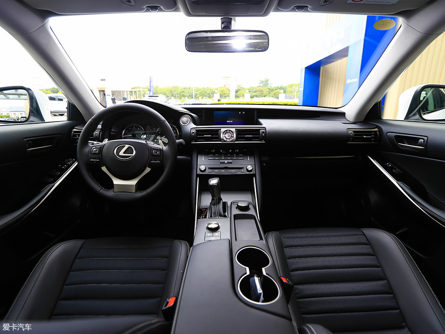 實拍雷克薩斯新款IS