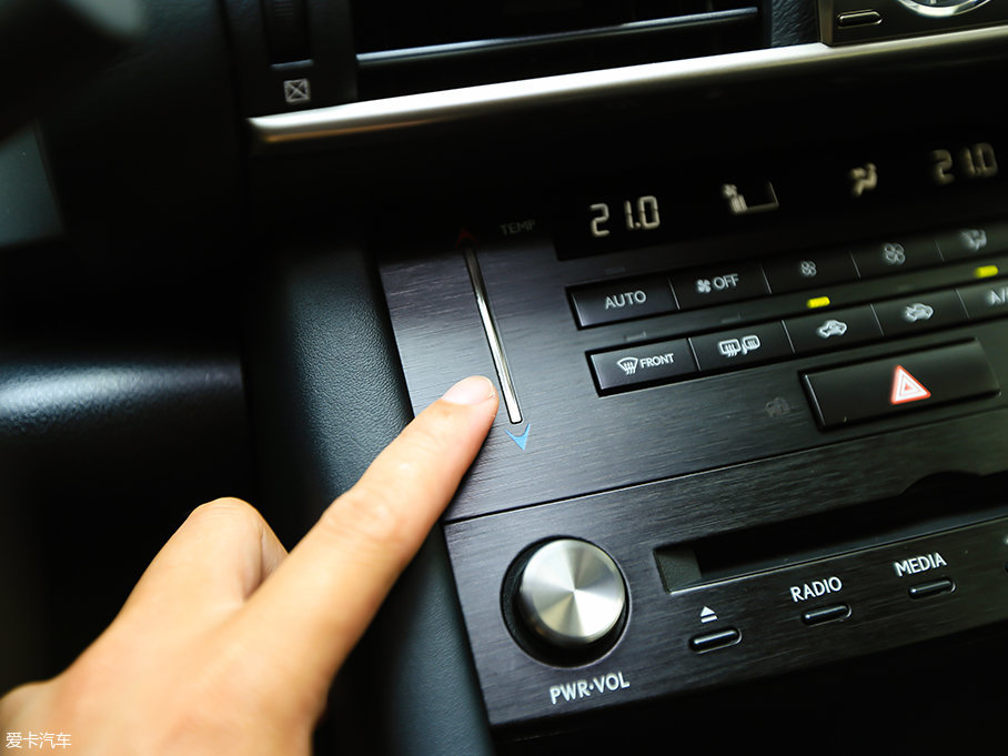 實拍雷克薩斯新款IS