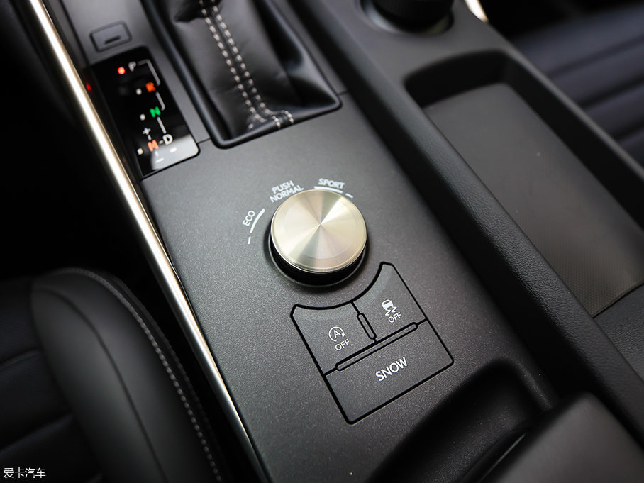 實拍雷克薩斯新款IS