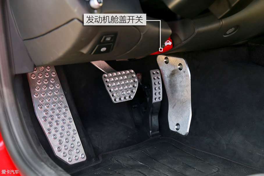 法拉利812