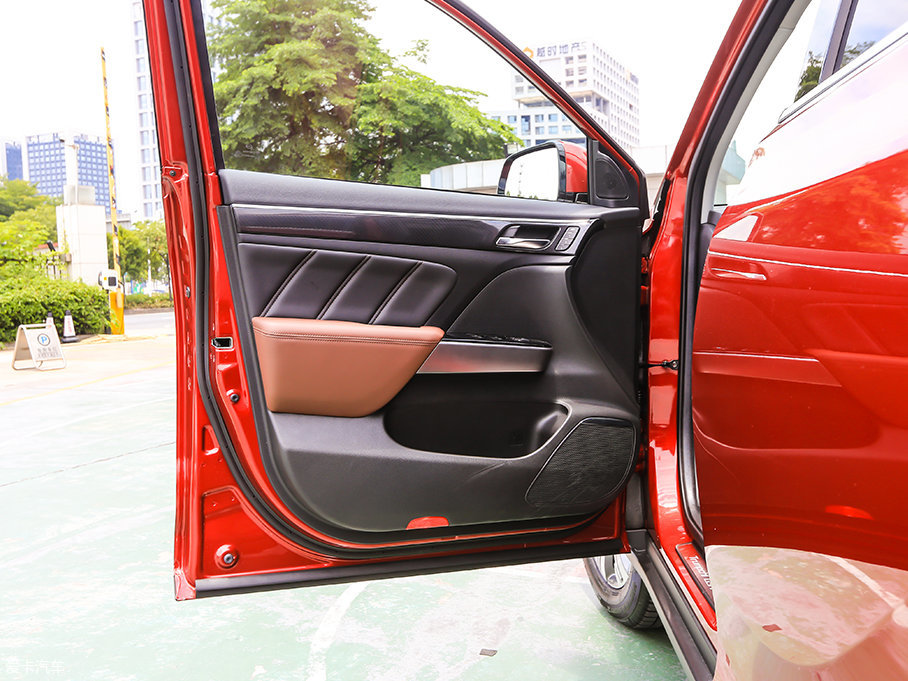 實拍廣汽傳祺GS7