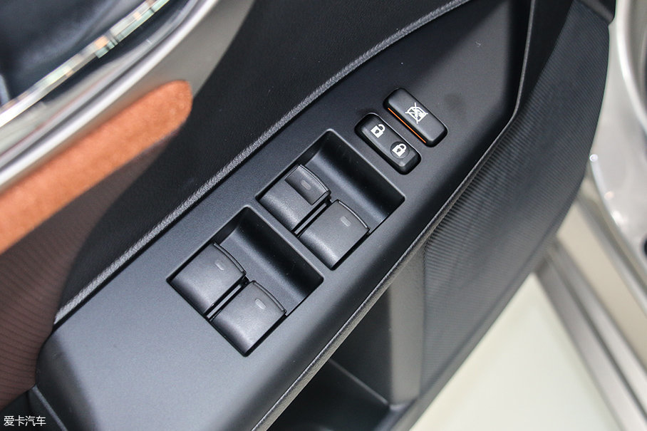 2017款雷克薩斯CT 200h