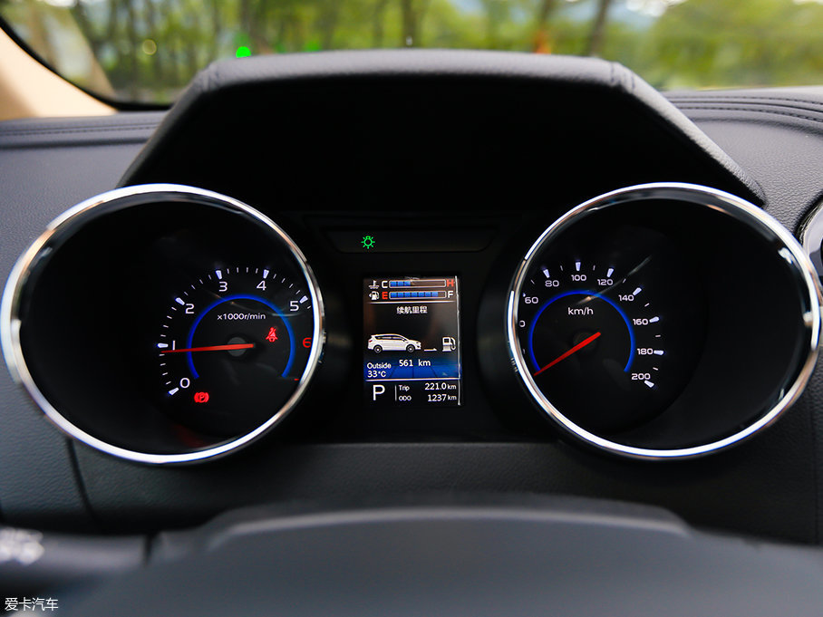爱卡试驾力帆轩朗2.0L CVT