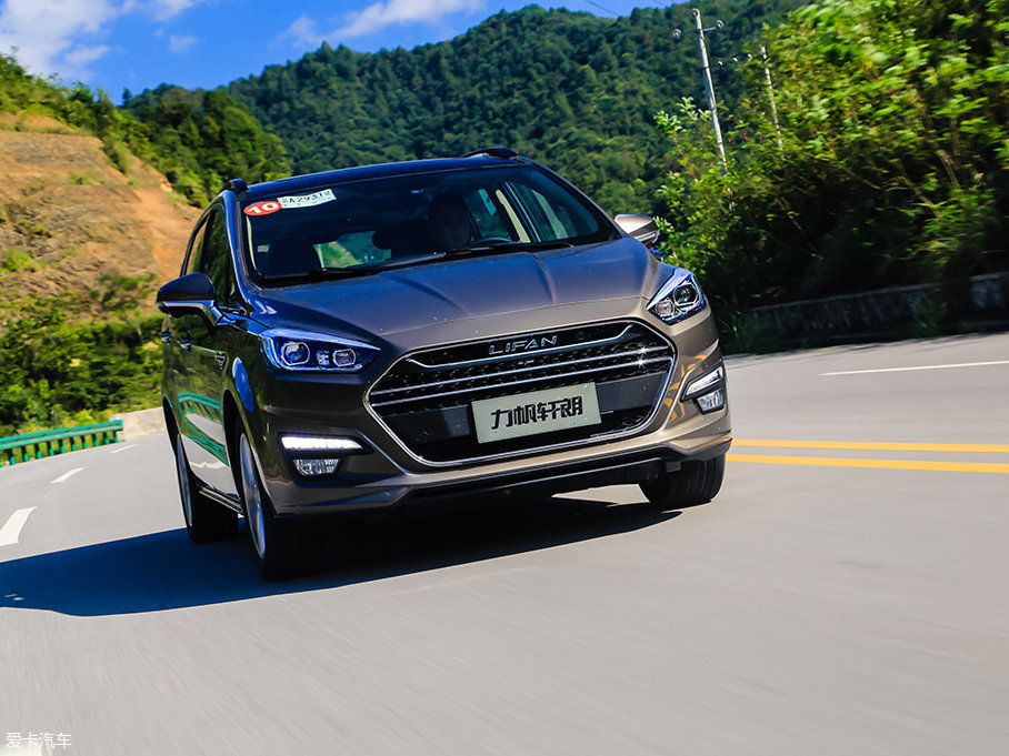 爱卡试驾力帆轩朗2.0L CVT