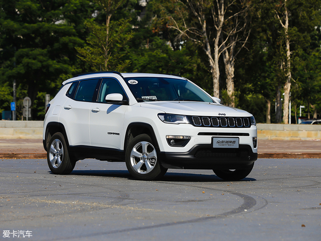 让人安心 试新jeep指南者1.4t 9at 4驱