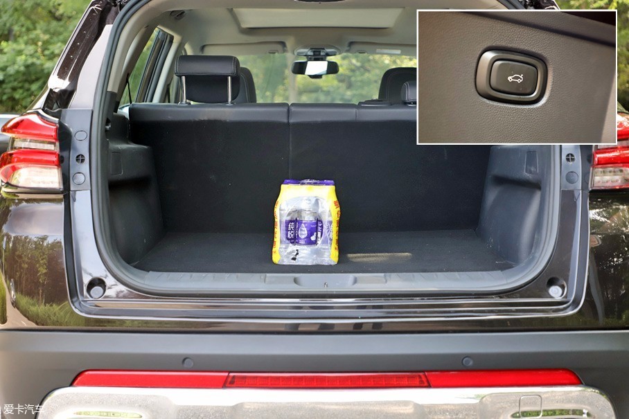 華晨中華2018款中華V7