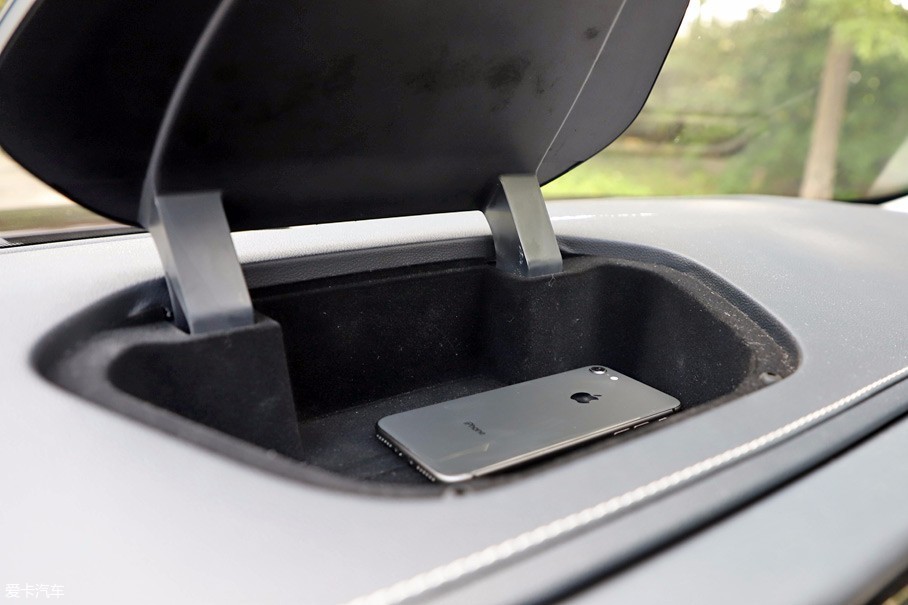 華晨中華2018款中華V7