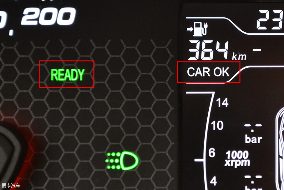 在之前开过的电动汽车中,只要仪表盘上出现"ready"后即代表车辆已做好