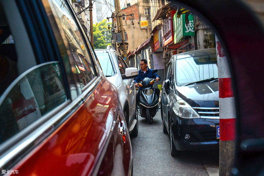 三菱歐藍(lán)德