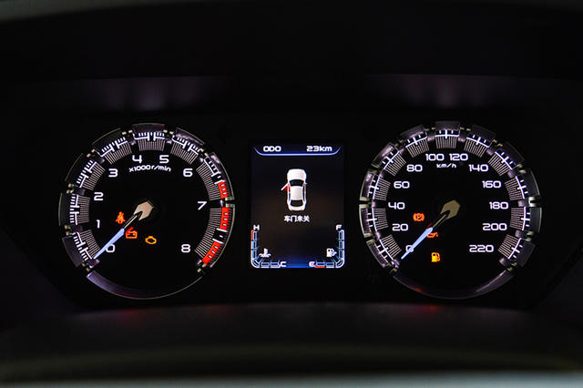 2018款海馬福美來F5