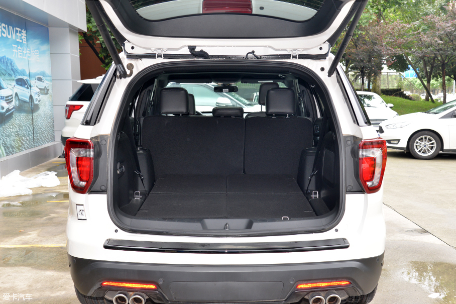 2018款福特探險(xiǎn)者