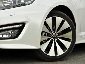 20112.4L Premium Ԅ ^